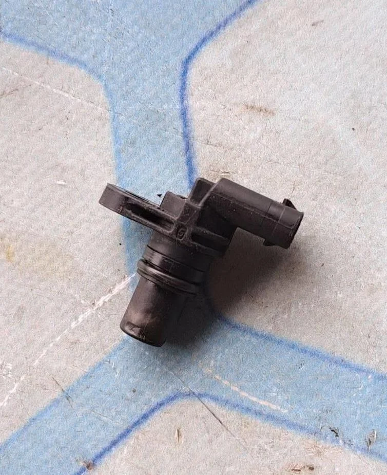 Датчик положения распредвала Audi A8 2003-2010 D4