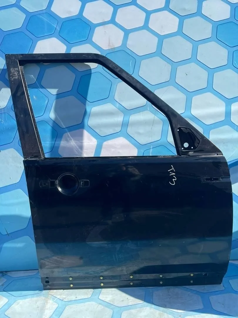 Дверь передняя правая Land Rover Discovery 3 2004-2009