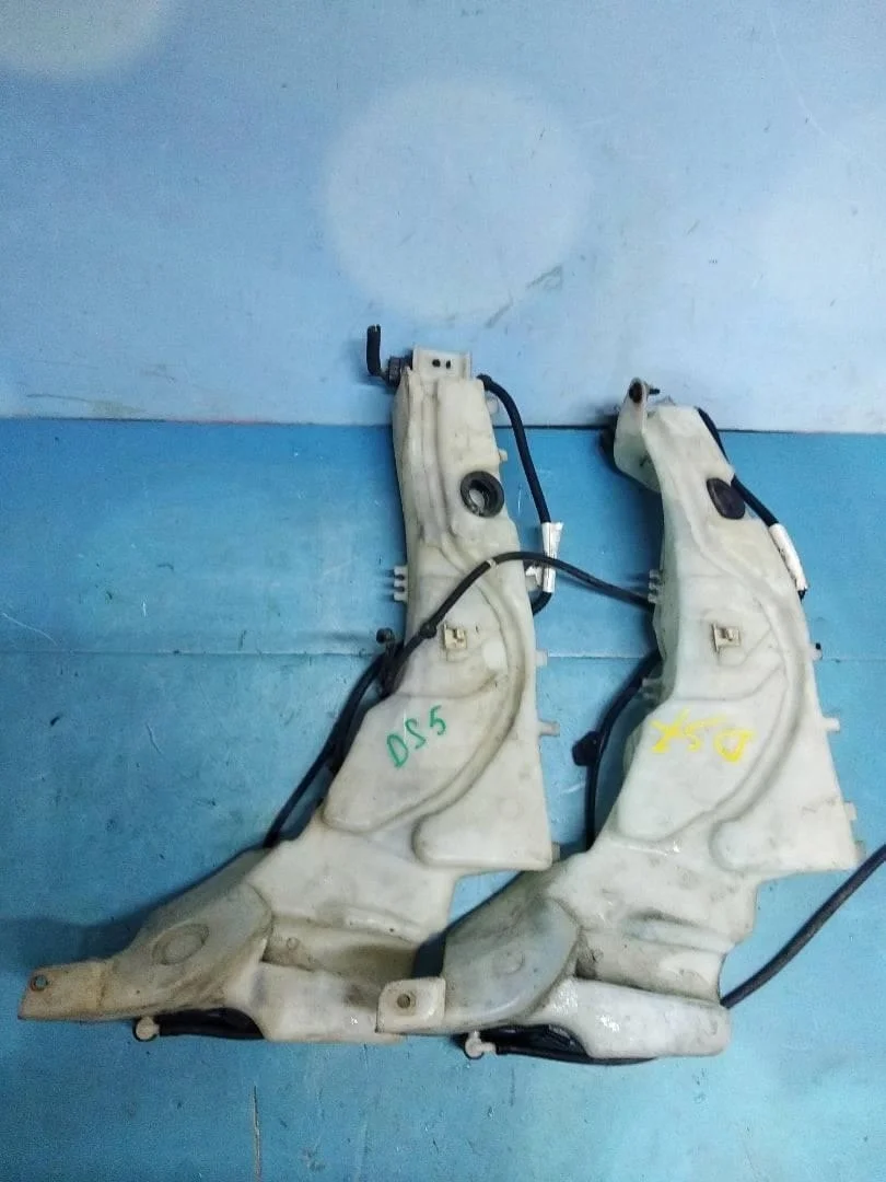 Бачок омывателя лобового стекла Ford Focus 2 2005-2008