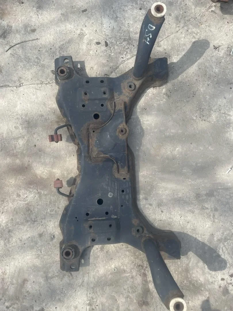 Подрамник передний Ford Focus 2 2008-2011