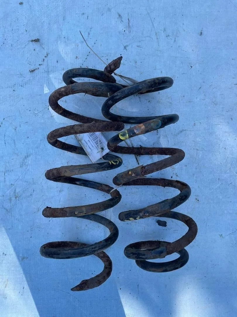 Пружина задняя VW Golf 2003-2009