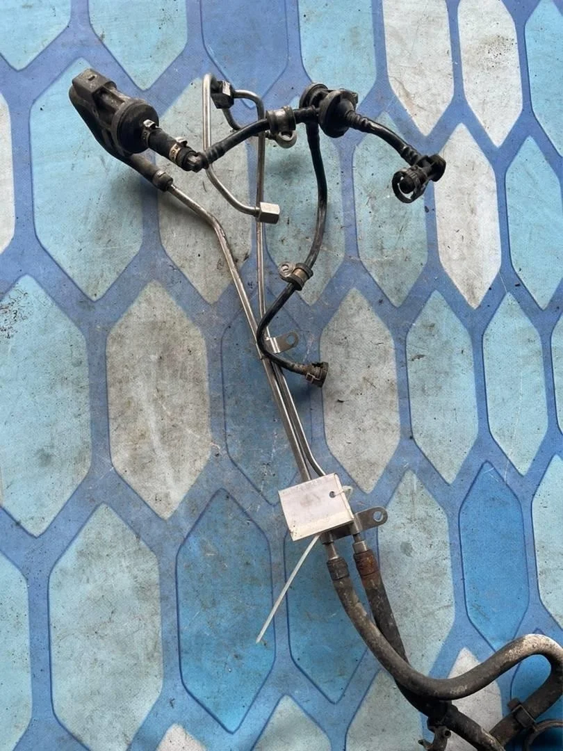 Трубка топливная VW Golf 2003-2009