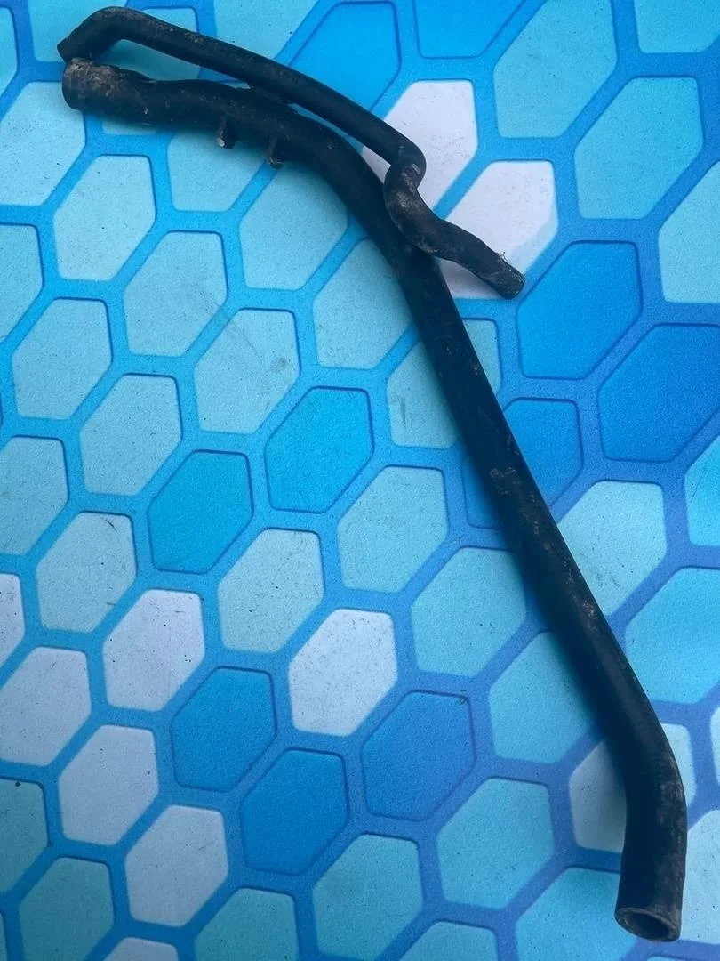 Шланг системы охлаждения VW Golf 2003-2009