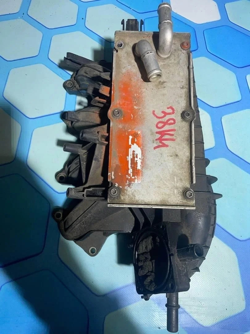 Коллектор впускной VW Golf 5 Plus 2005-2014