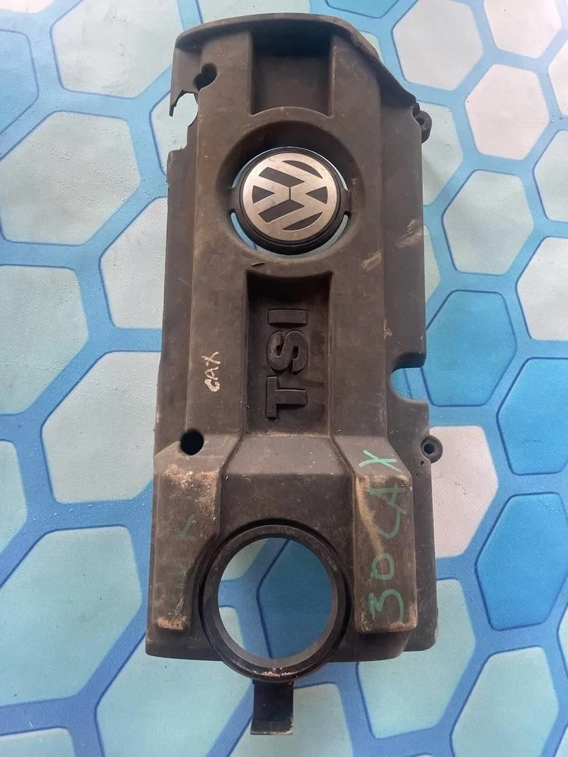 Накладка двигателя декоративная VW Golf 5 Plus 2005-2014