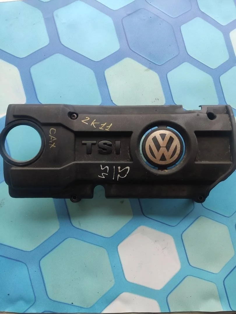 Накладка двигателя декоративная VW Golf 5 Plus 2005-2014