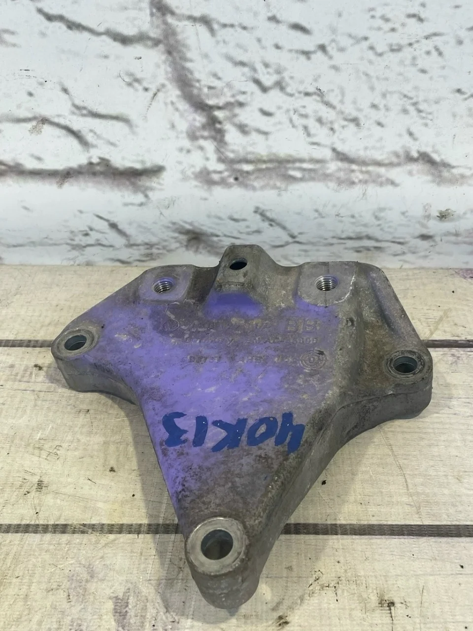 Кронштейн кпп VW Golf 5 Plus 2005-2014