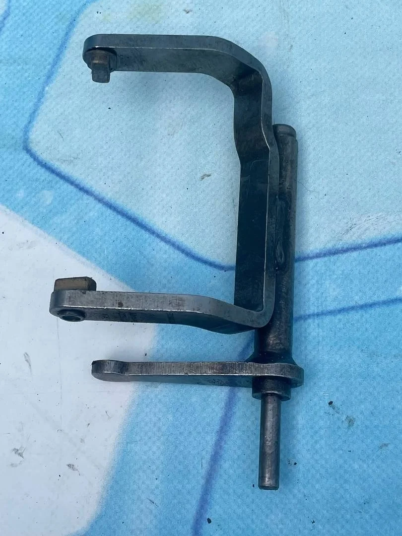 Вилка переключения передач кпп VW Golf 7 2012-2017