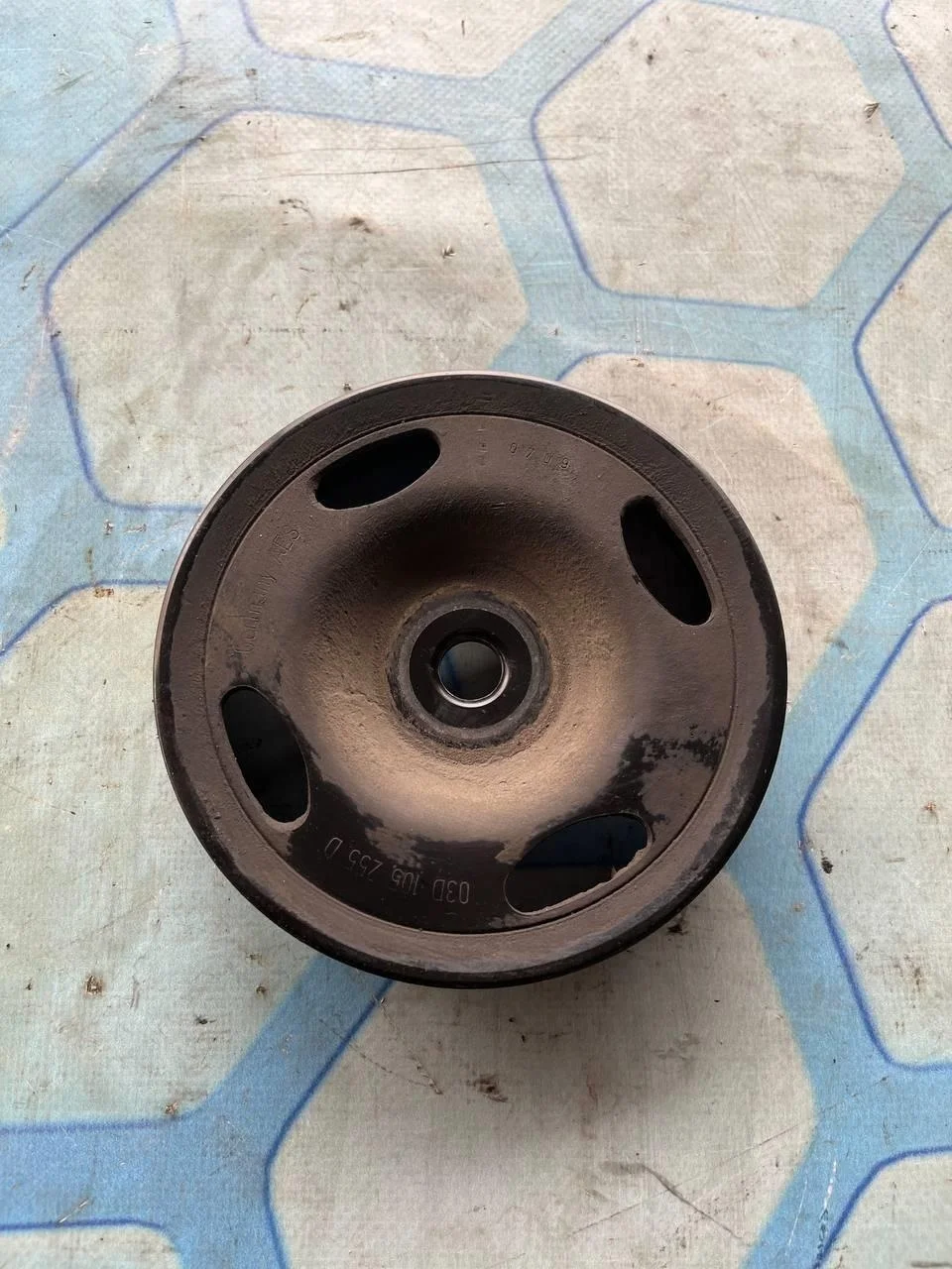 Шкив коленвала VW Jetta 2011-..