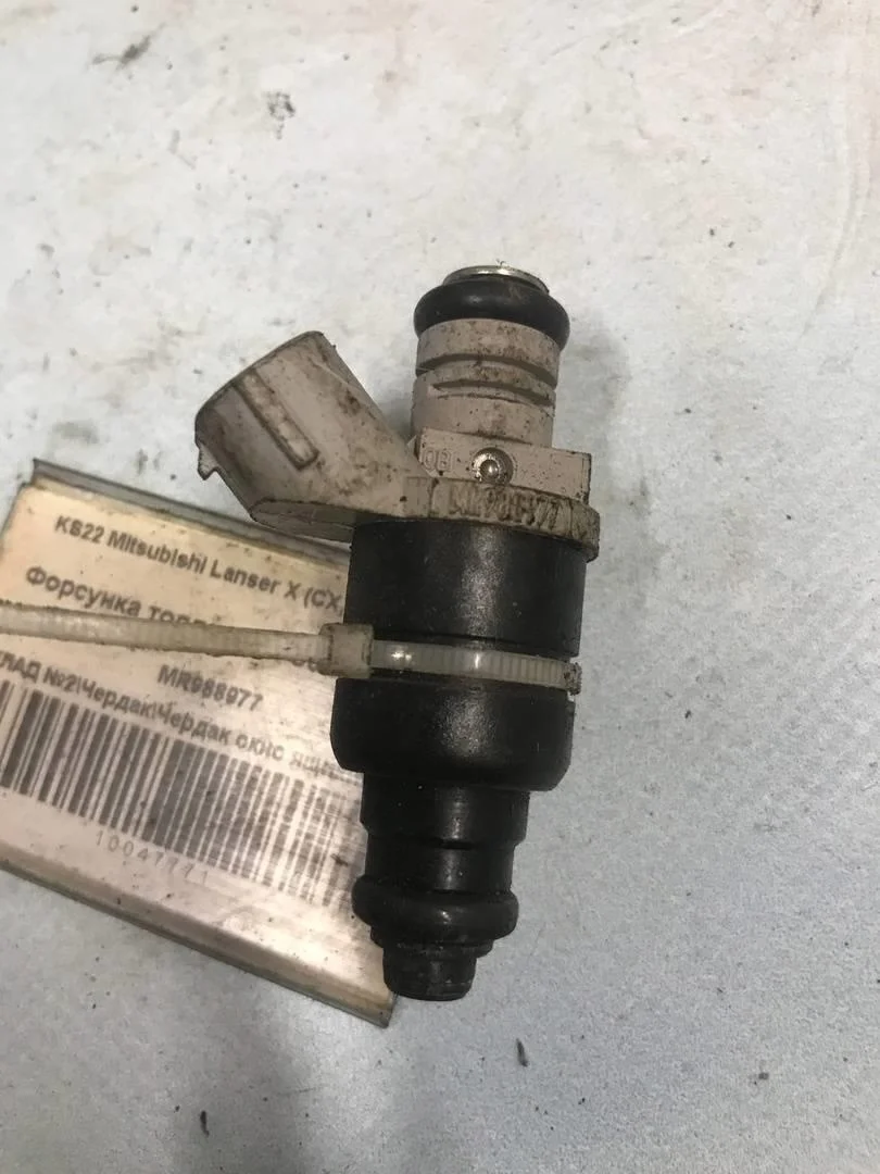 Форсунка топливная бензиновая Mitsubishi Lancer 10 2007 CX