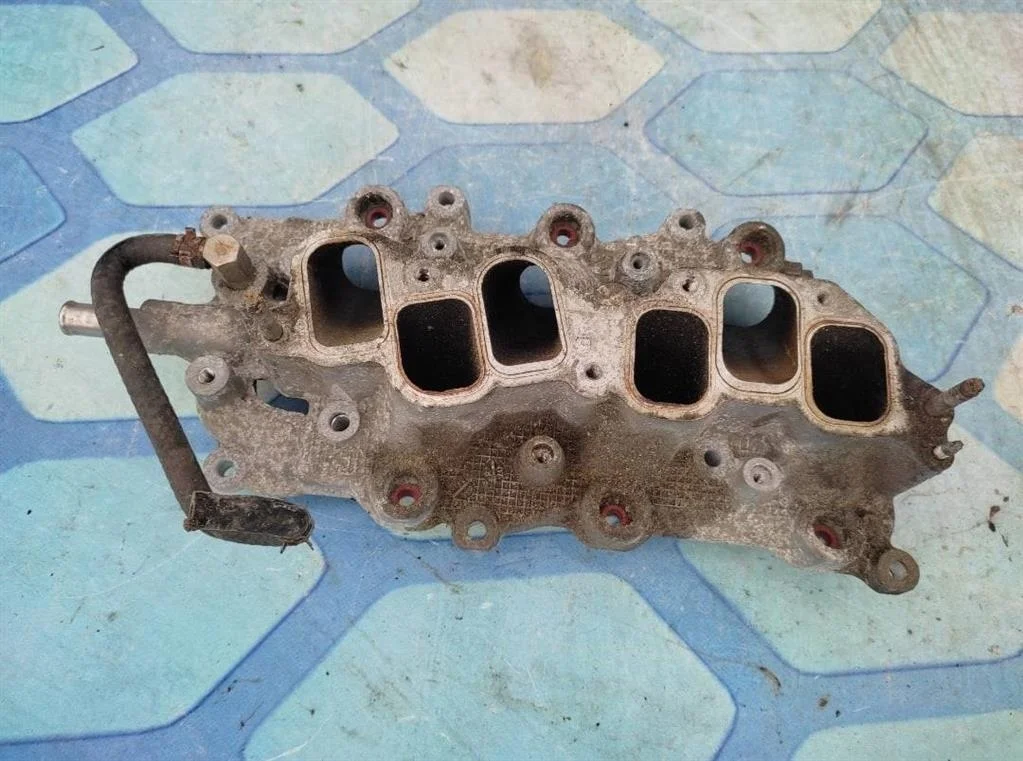 Коллектор впускной Lexus RX 400h 2003-2009