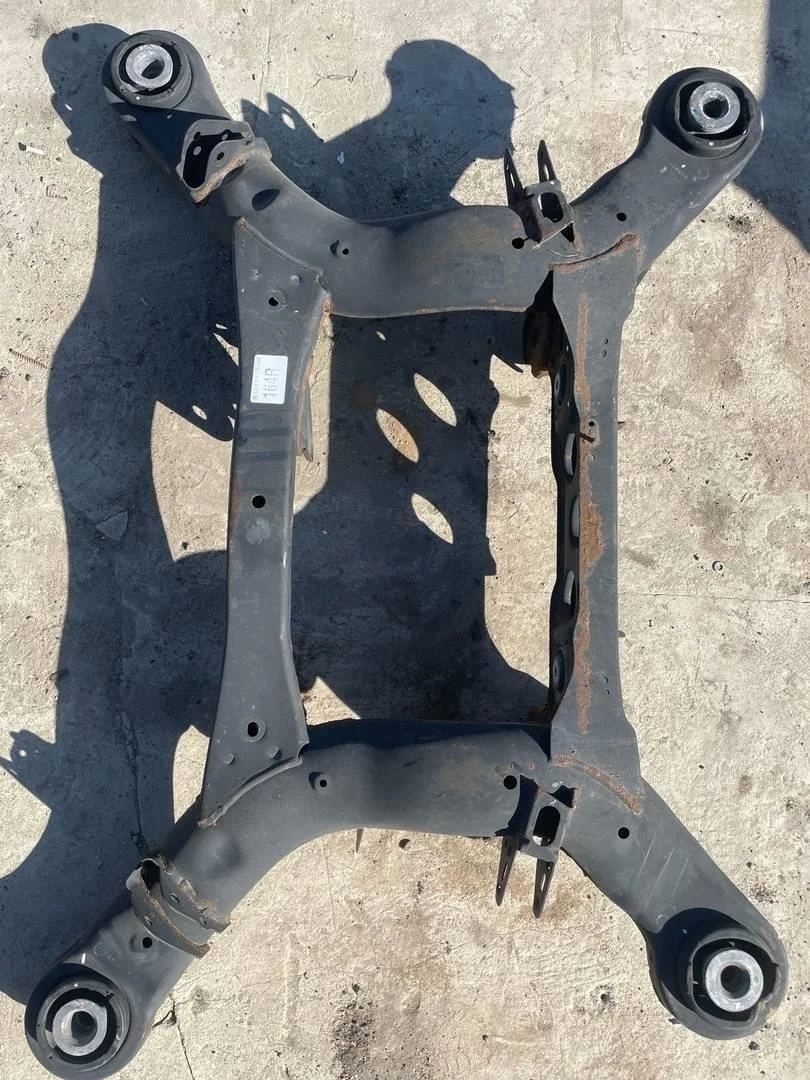 Балка задняя Mercedes ML 2005-2011 W164