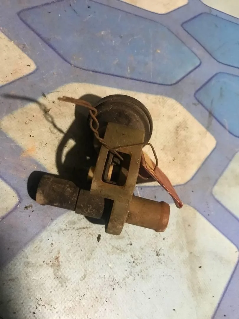 Клапан отопителя VW Passat 1996-2000 B5