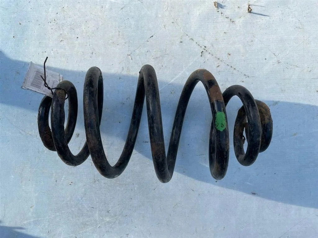 Пружина задняя VW Passat 2001-2005 B5+