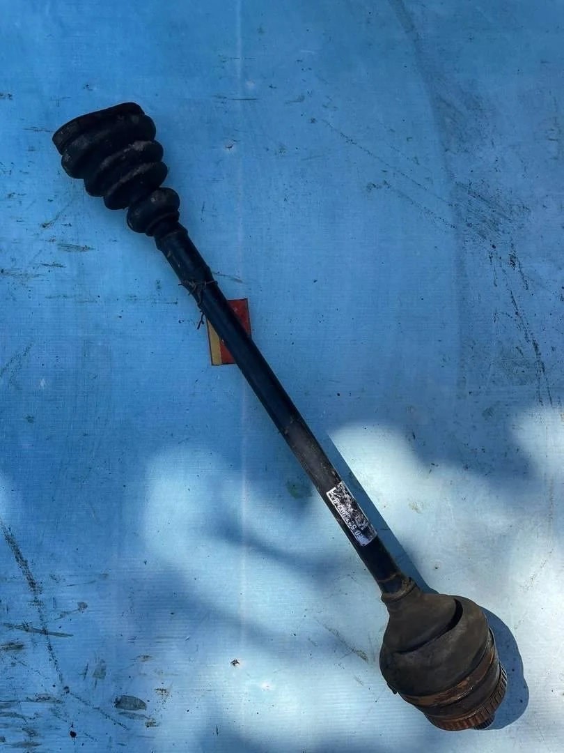 Полуось задняя левая правая привод сборе VW Passat 2001-2005 B5+