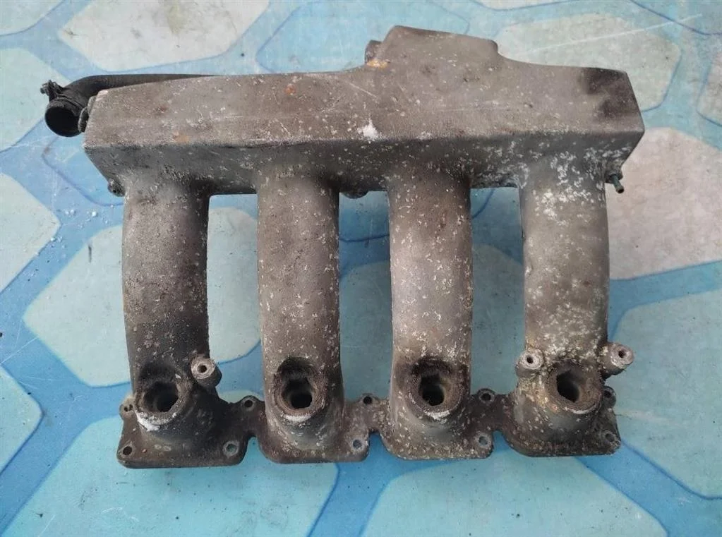 Коллектор впускной VW Passat 2001-2005 B5+