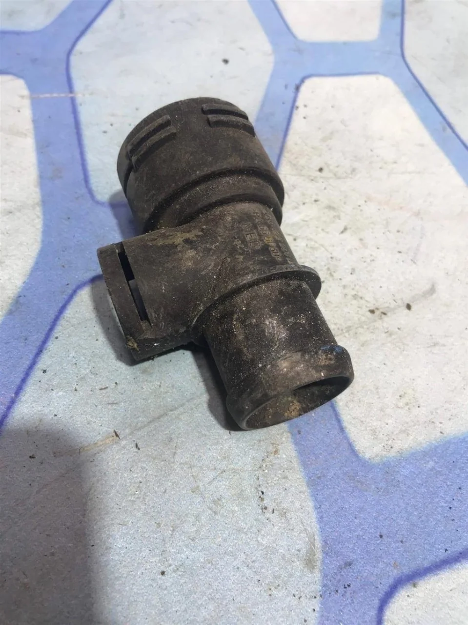 Трубка системы охлаждения VW Passat 2001-2005 B5+