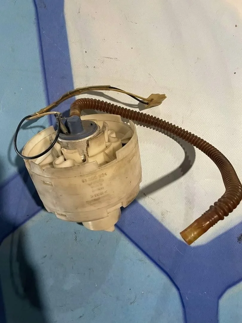 Насос топливный электрический VW Passat 2001-2005 B5+