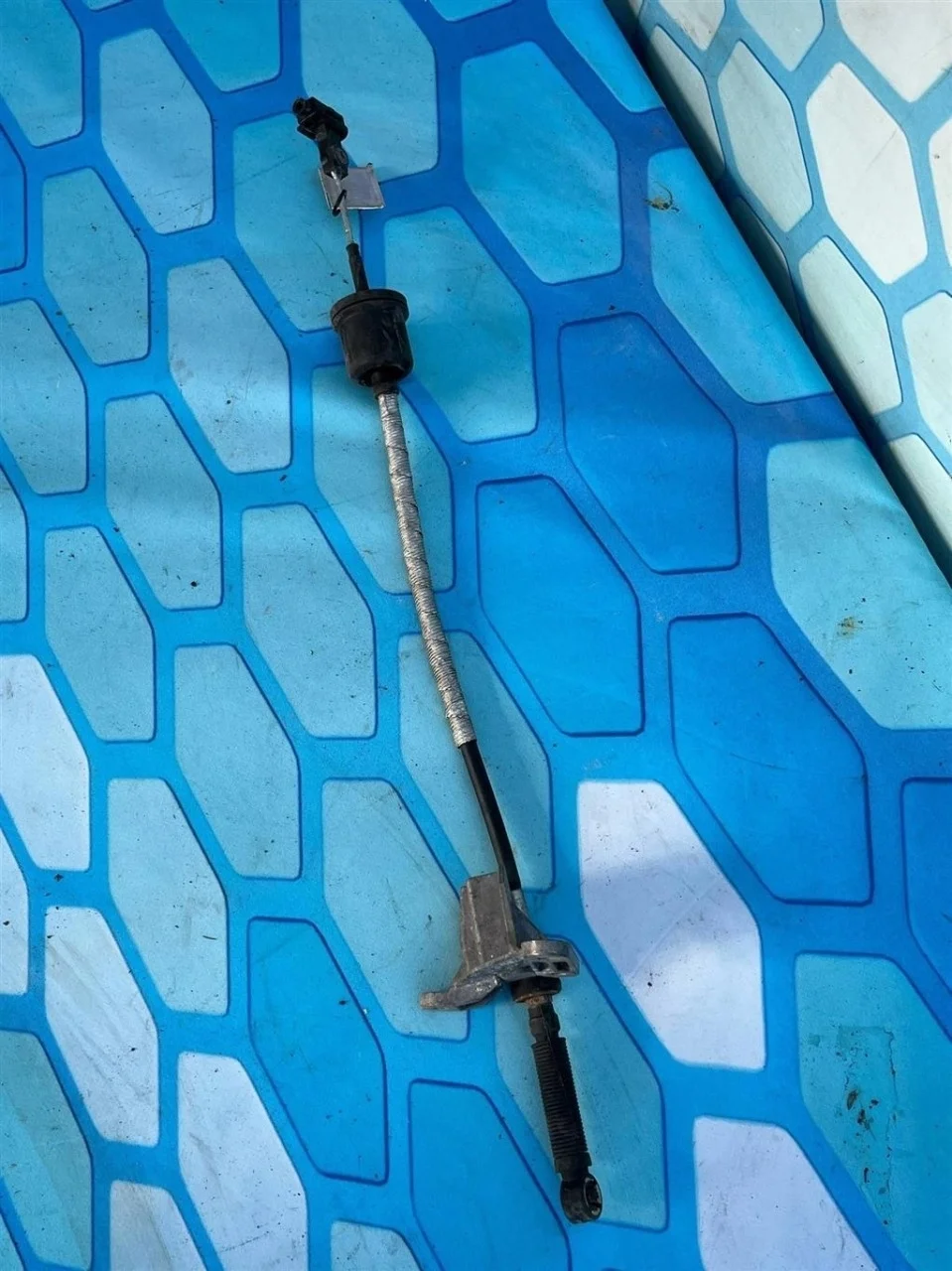 Трос механизмама переключения передач VW Passat 2001-2005 B5+