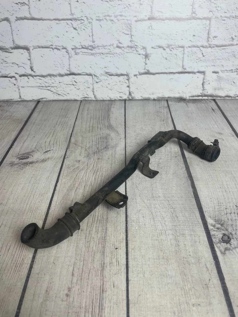 Трубка системы охлаждения двс VW Passat 2001-2005 B5+