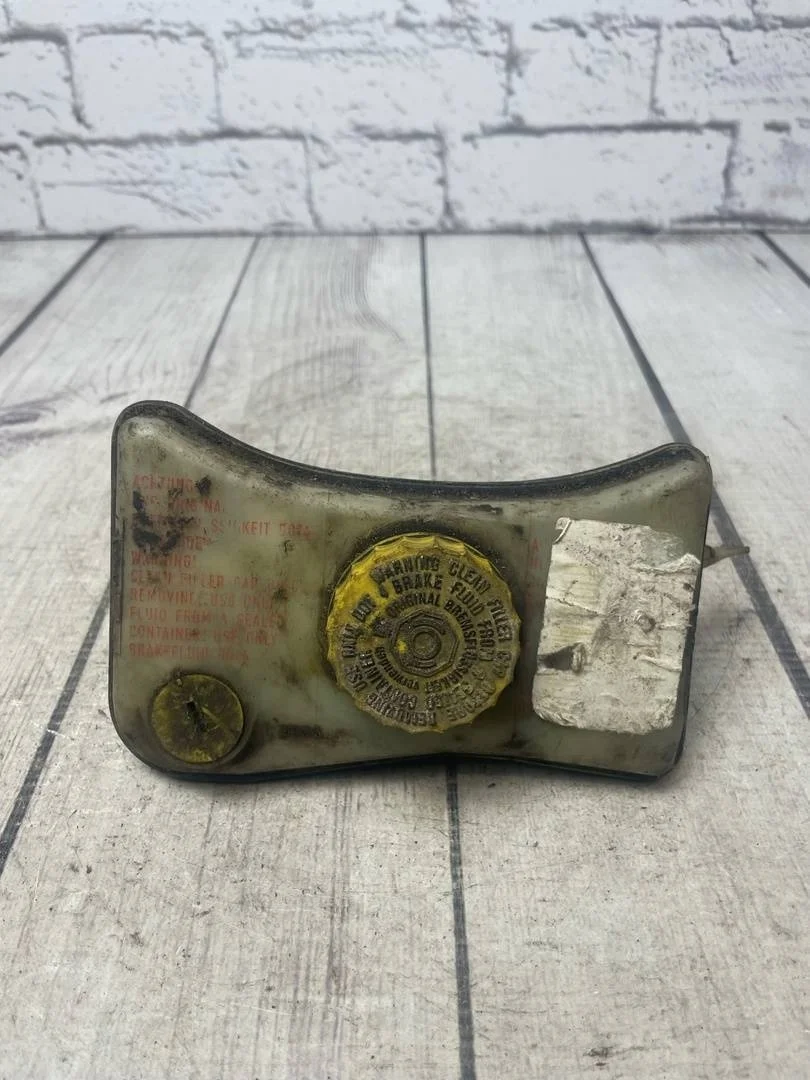 Бачок главного тормозного цилиндра VW Passat 2001-2005 B5+