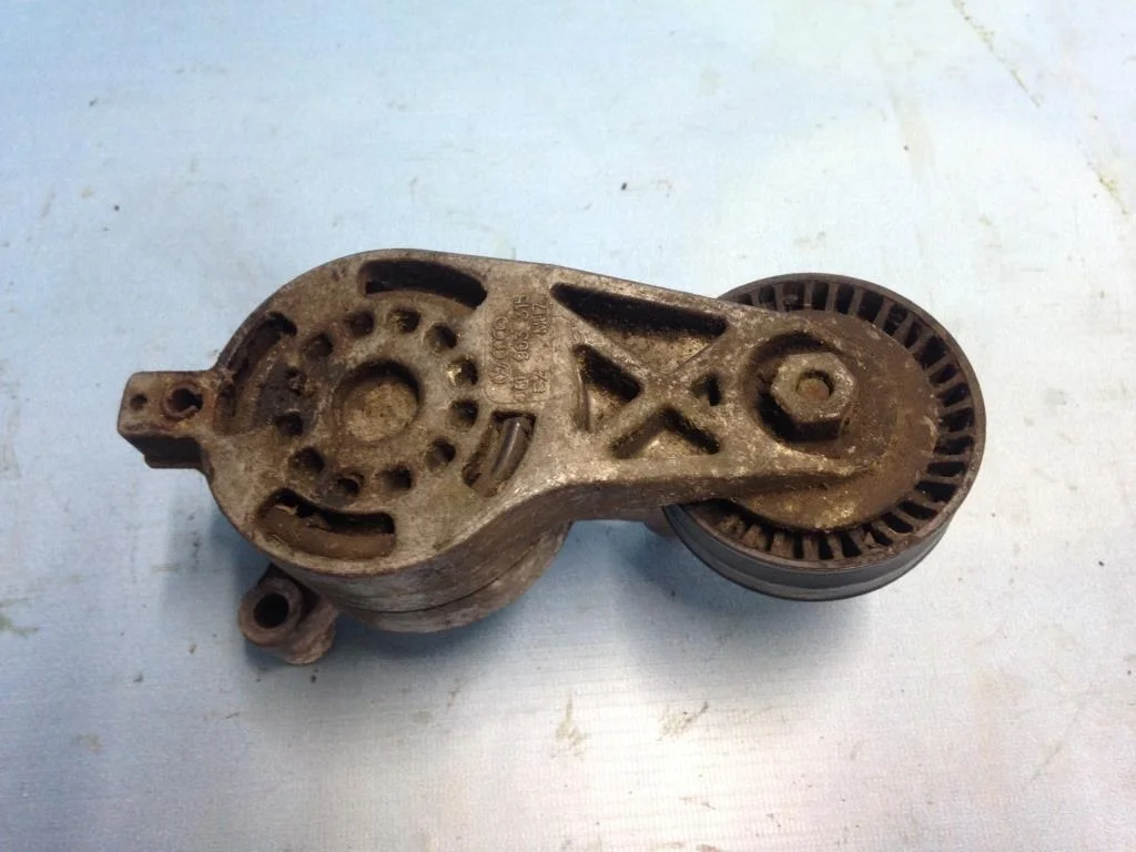 Ролик натяжителя ремня VW Passat 2005-2010 B6