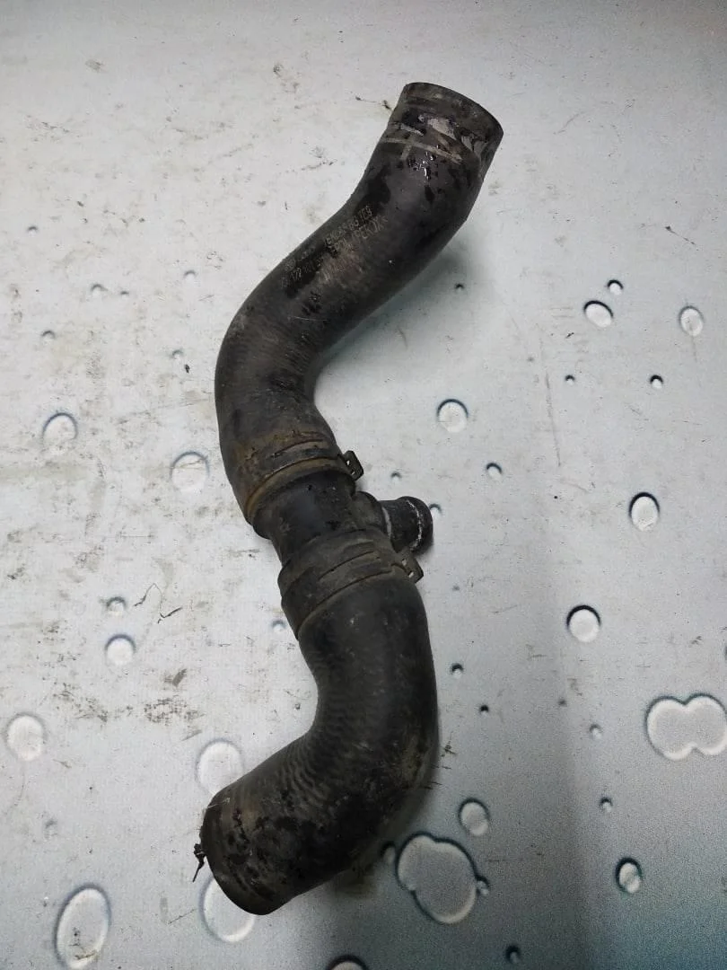 Патрубок флянец VW Passat 2005-2010 B6