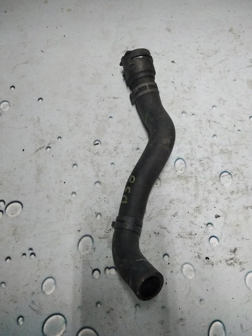 Патрубок флянец VW Passat 2005-2010 B6