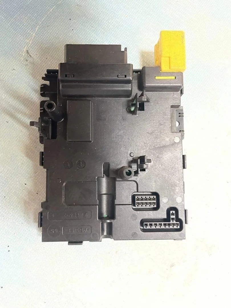 Модуль подрулевых переключателей VW Passat 2005-2010 B6