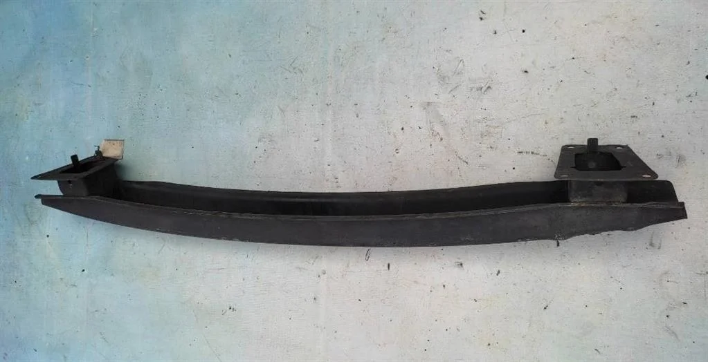 Усилитель бампера заднего VW Passat 2005-2010 B6