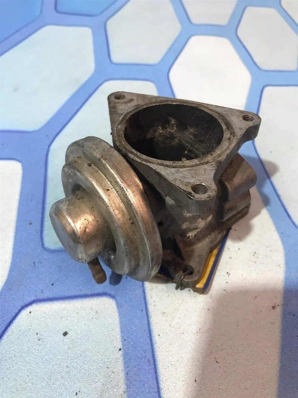 Заслонка воздушная VW Passat 2005-2010 B6