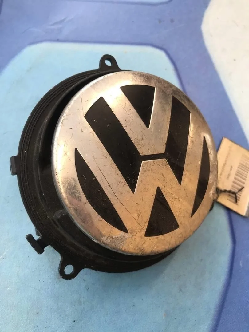 Ручка открывания багажника VW Passat 2005-2010 B6