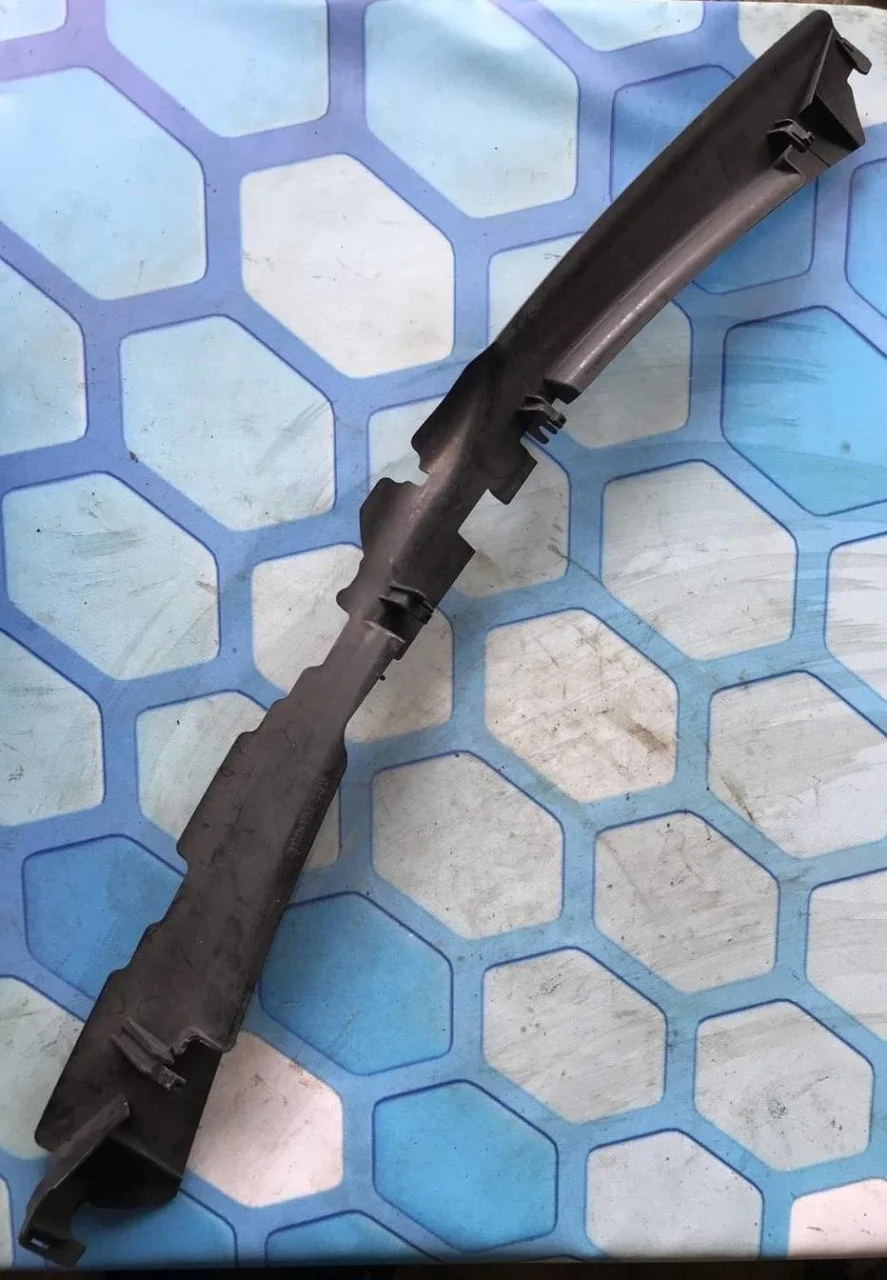 Воздуховод радиатора охлаждения VW Passat 2005-2010 B6