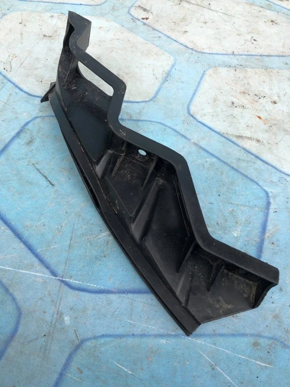 Кронштейн переднего бампера левый VW Passat 2005-2010 B6