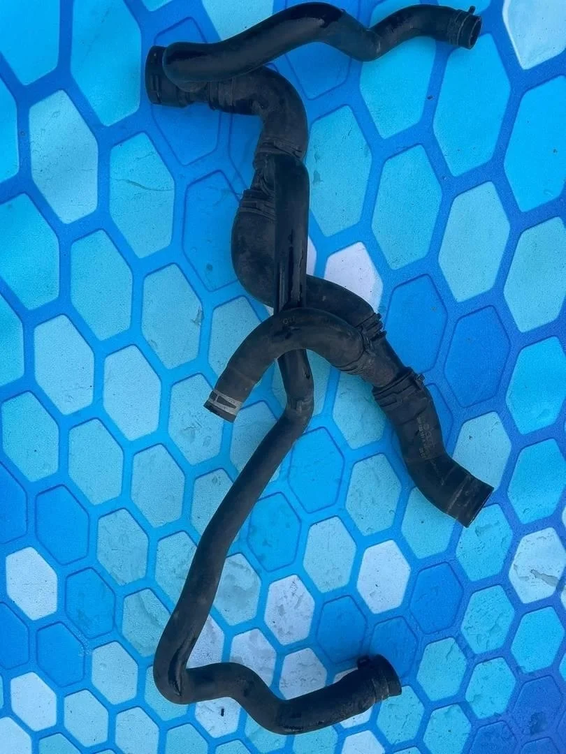 Патрубок охлаждения VW Passat 2005-2010 B6