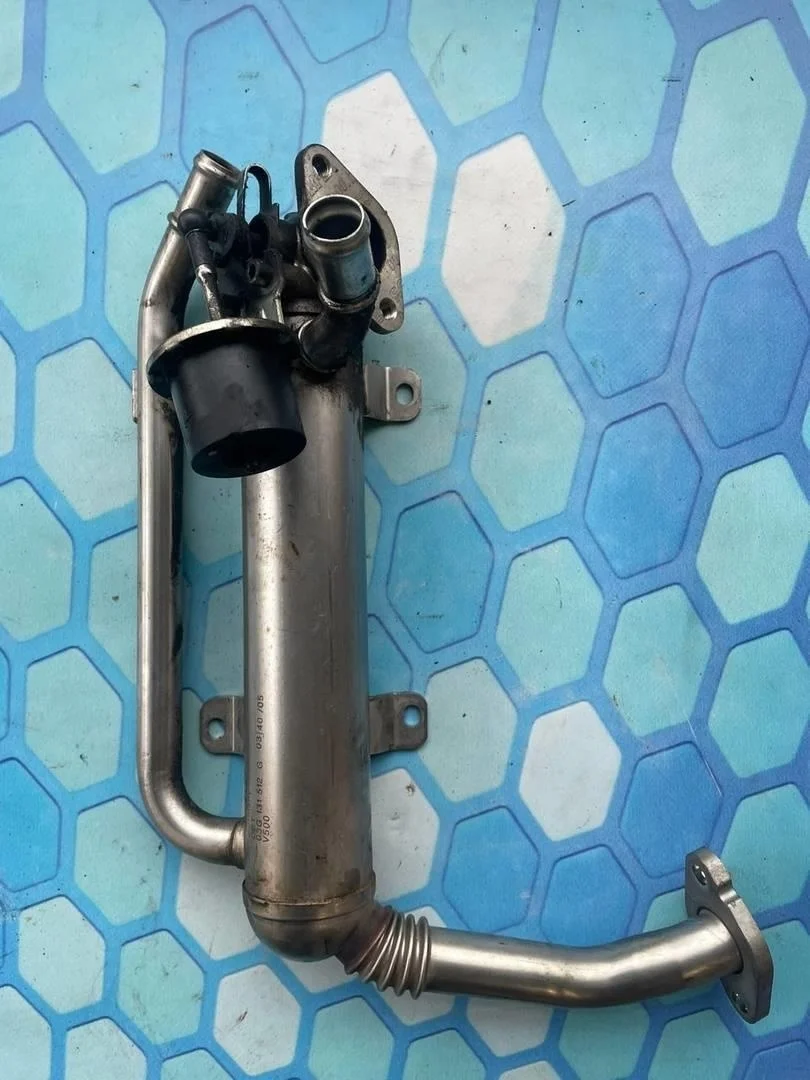 Радиатор рециркуляции ог VW Passat 2005-2010 B6