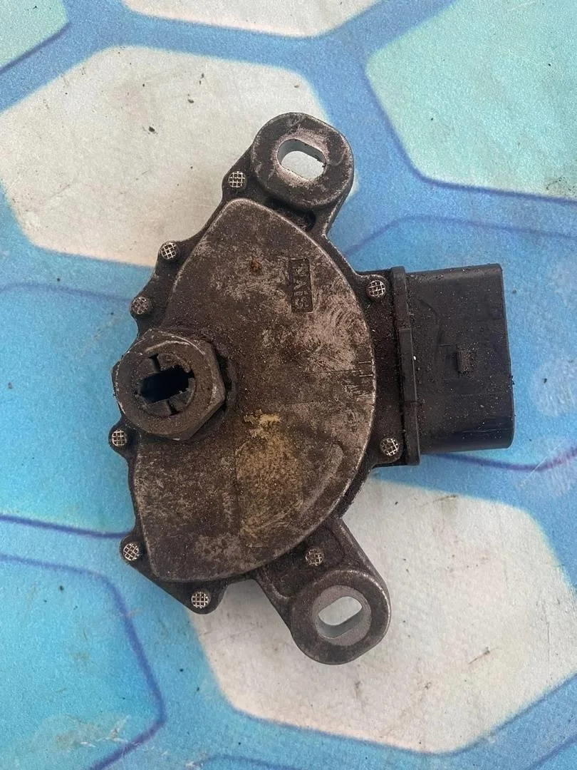 Датчик положения селектора VW Passat 2005-2010 B6