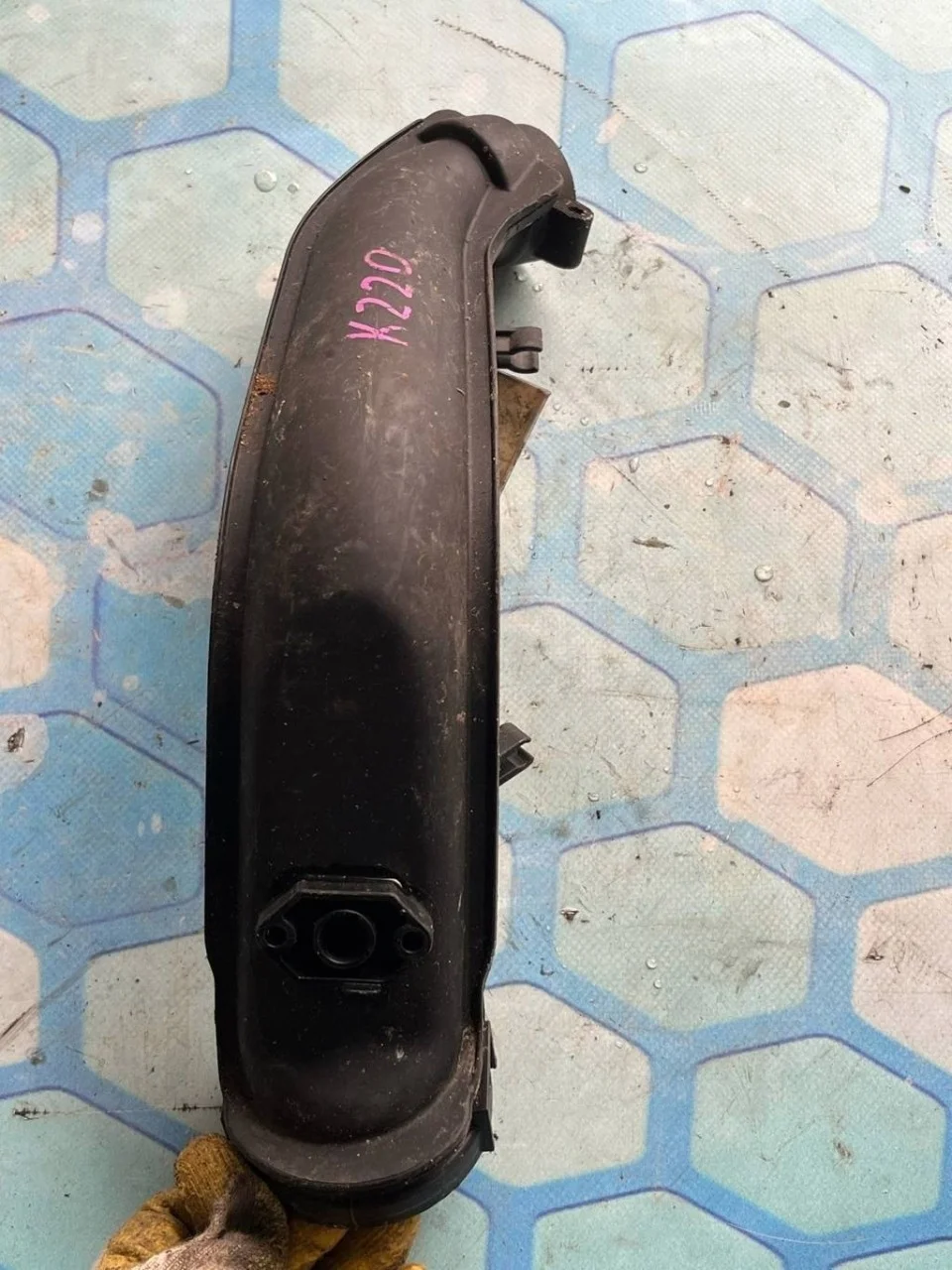 Патрубок воздушного фильтра VW Passat 2005-2010 B6