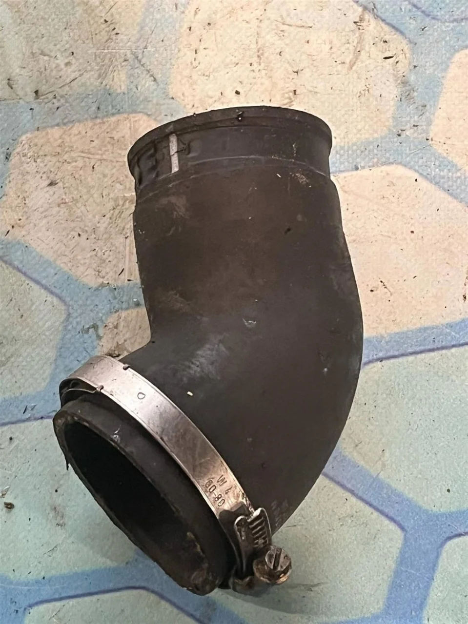 Патрубок интеркулера VW Passat 2005-2010 B6