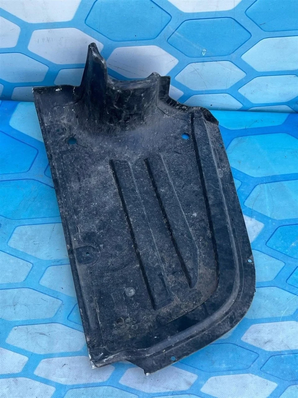 Облицовка днища VW Passat 2005-2010 B6