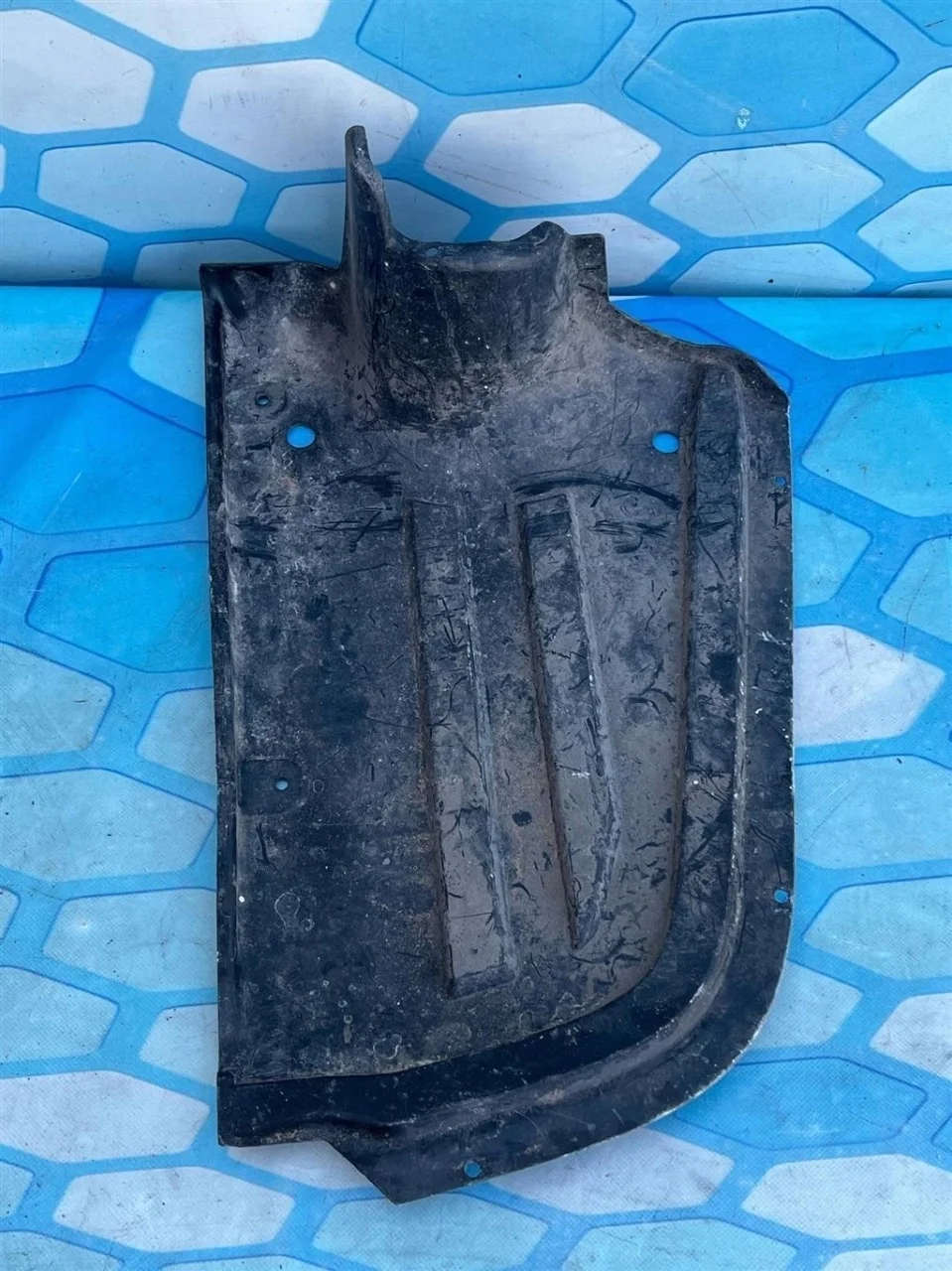 Облицовка днища VW Passat 2005-2010 B6