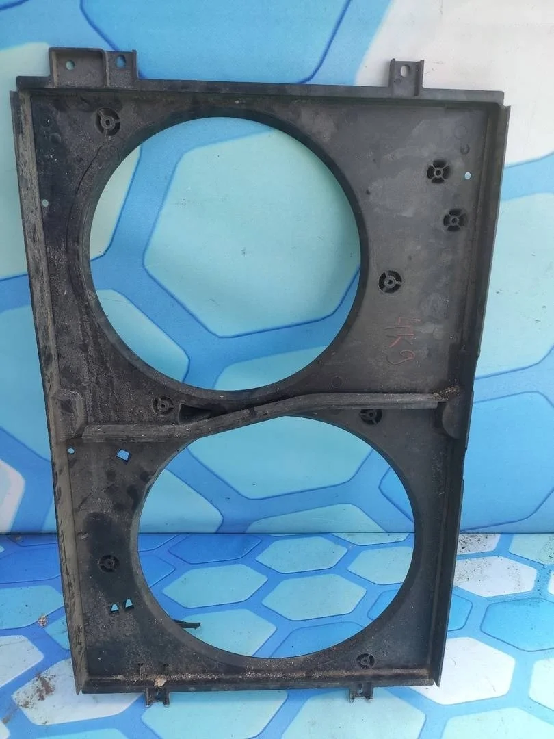 Диффузор вентилятора VW Passat 2005-2010 B6