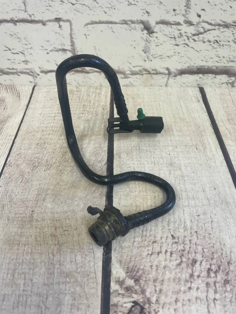 Трубка вакуумной системы VW Passat 2005-2010 B6