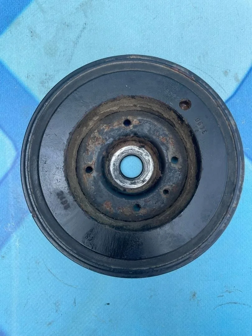 Шкив коленвала VW Passat CC 2008-..