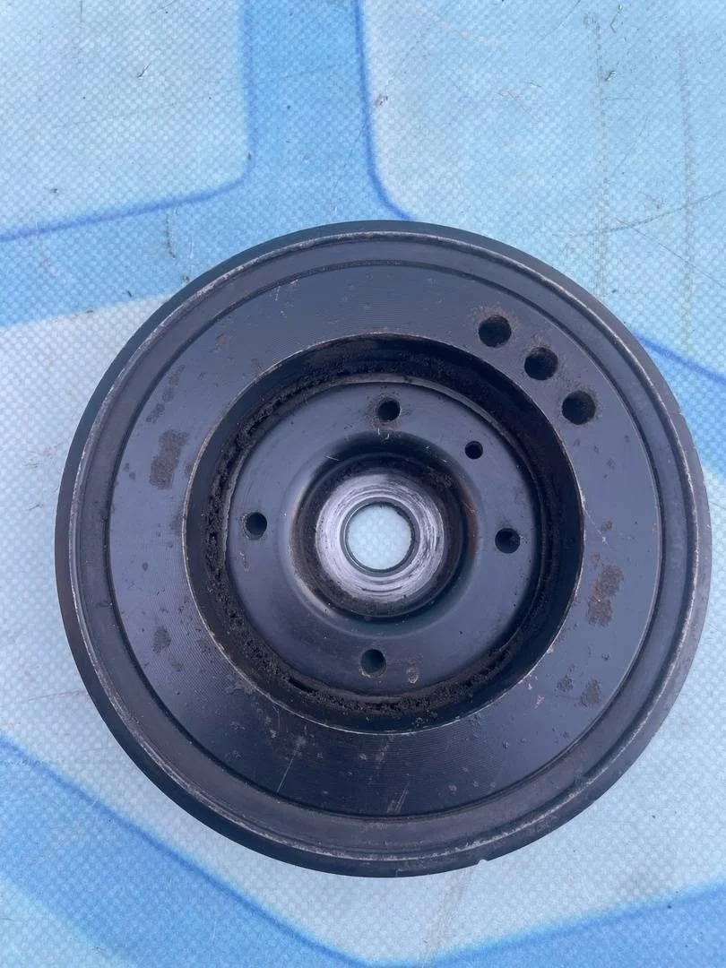 Шкив коленвала VW Passat CC 2008-..