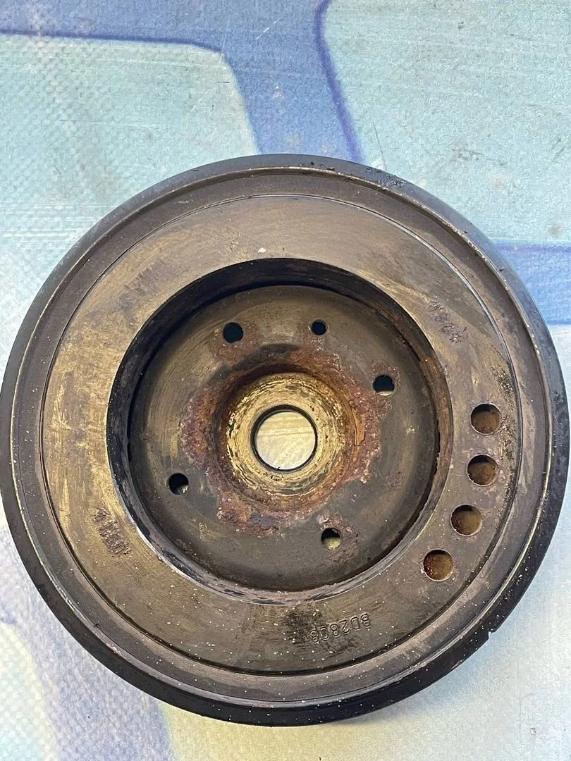 Шкив коленвала VW Passat CC 2008-..