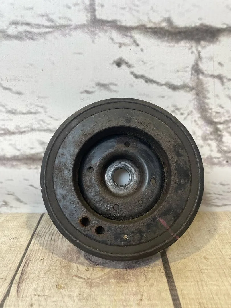 Шкив коленвала VW Passat CC 2008-..