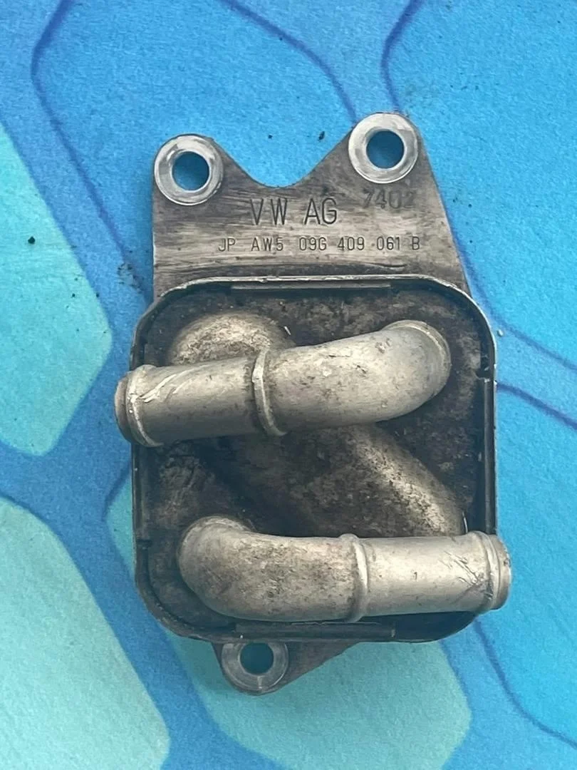 Радиатор масляный VW Polo 5 2009-2015