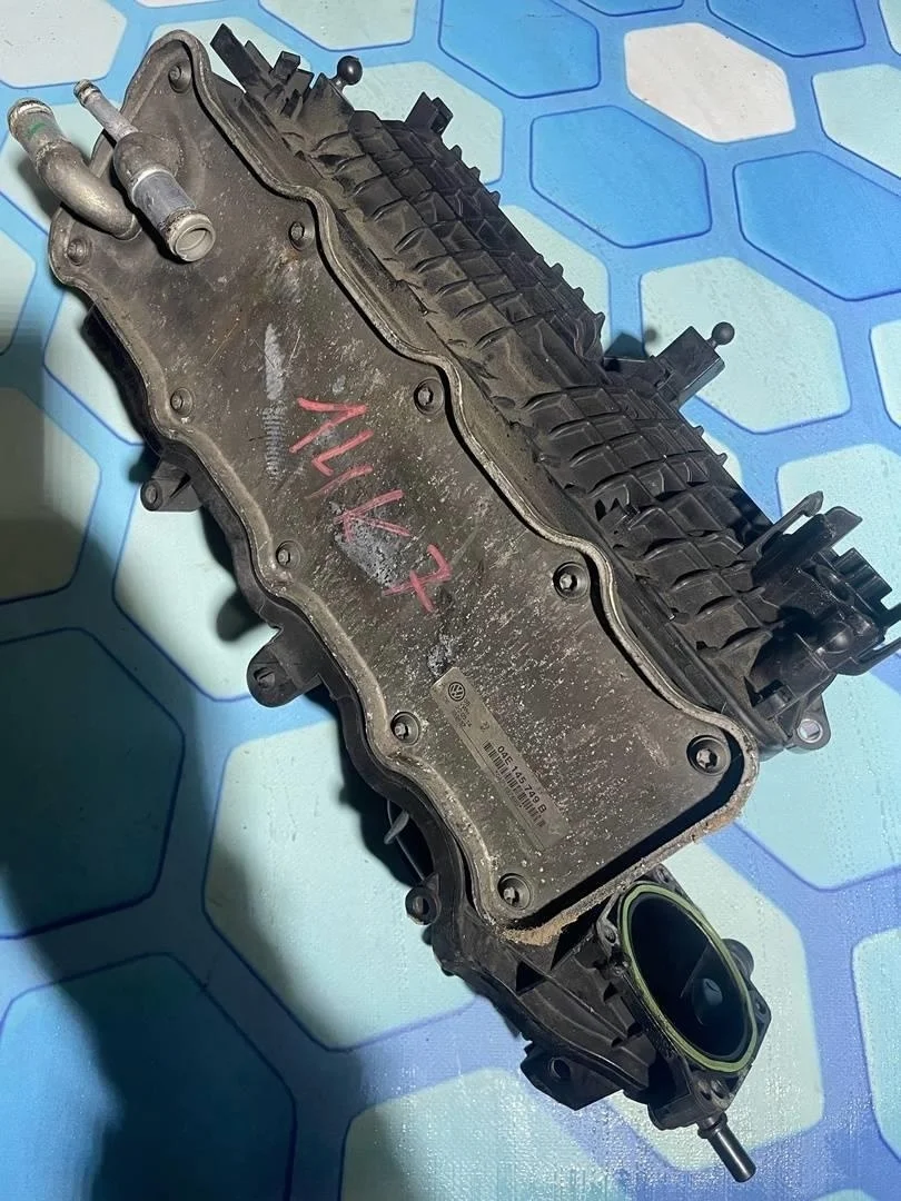 Коллектор впускной Audi Q3 2011-2014 8U