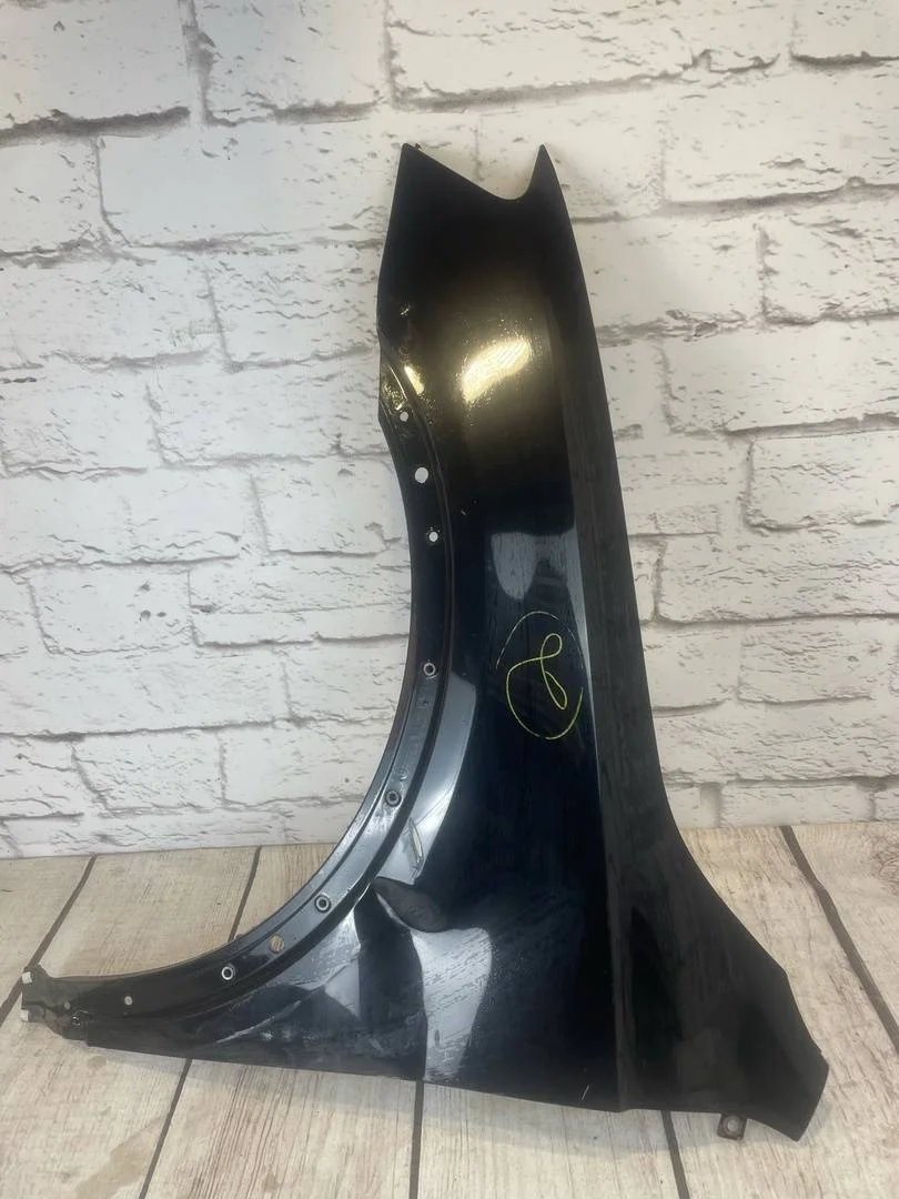 Крыло переднее левое Audi Q3 2011-2014 8U